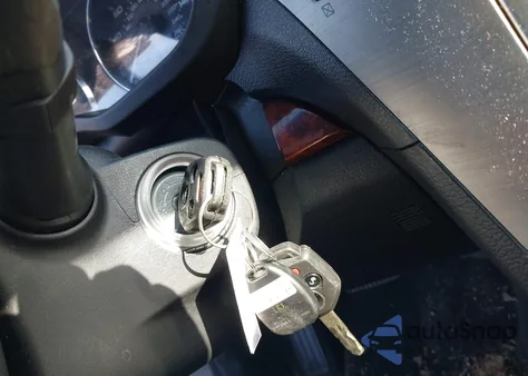 2011 Subaru Outback 3.6R Limited from USA, damaged, VIN 4S4BRDKC2B2349158